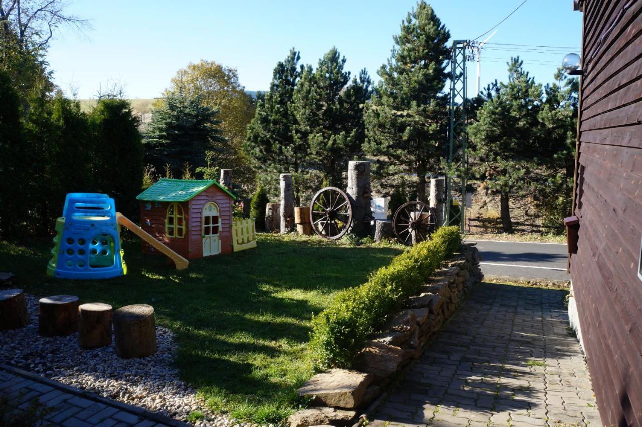 Chalupa Nela apartmány Háj u Loučné pod Klínovcem Loučná pod Klínovcem Exterior foto